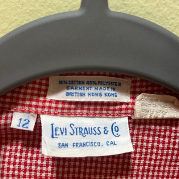 Vintage Levi's Gingham Button Down Top - Picture 2 of 9